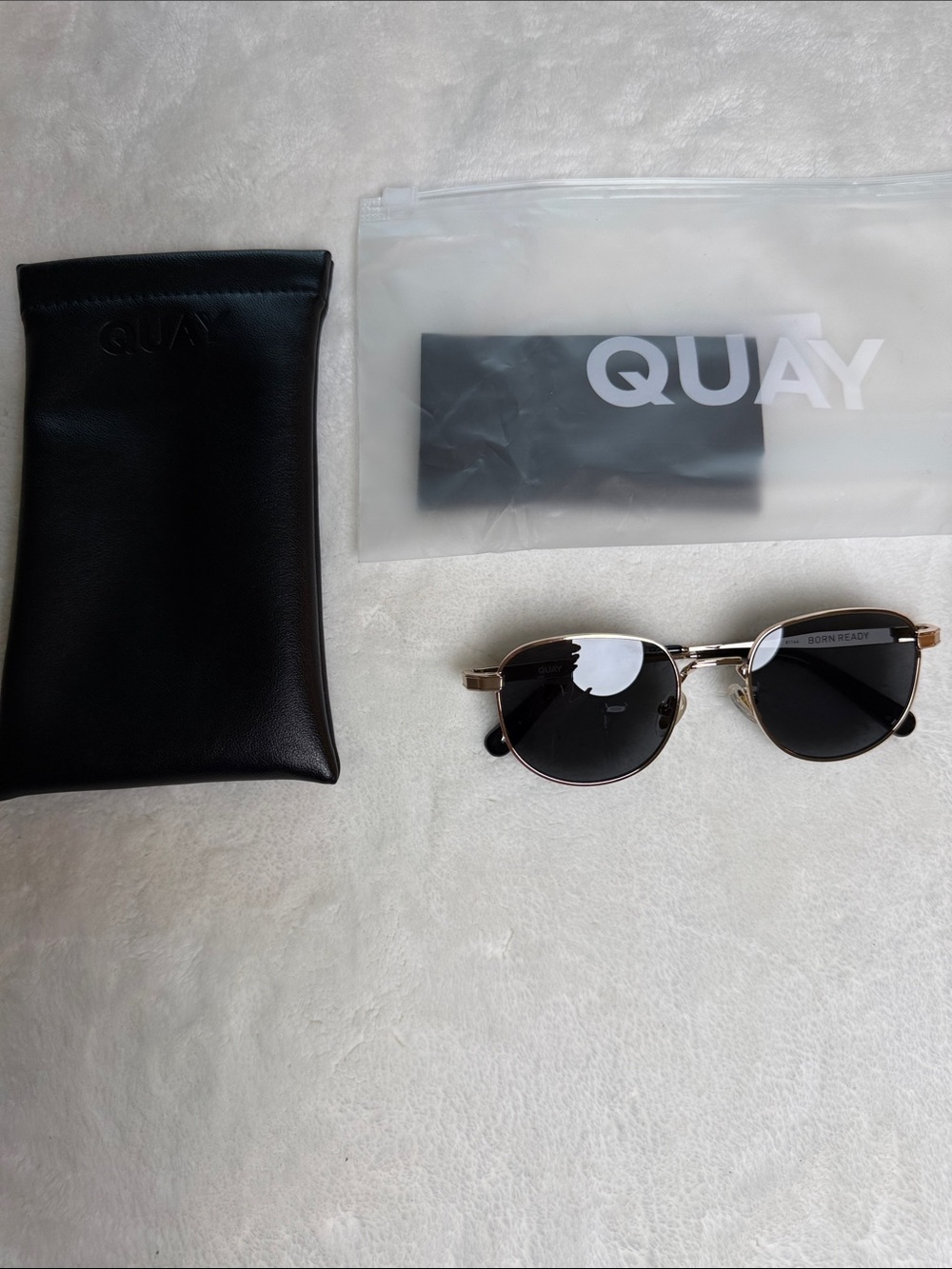 Quay Australia Born Ready Round Sunglasses - Gold/Smoke -NWT